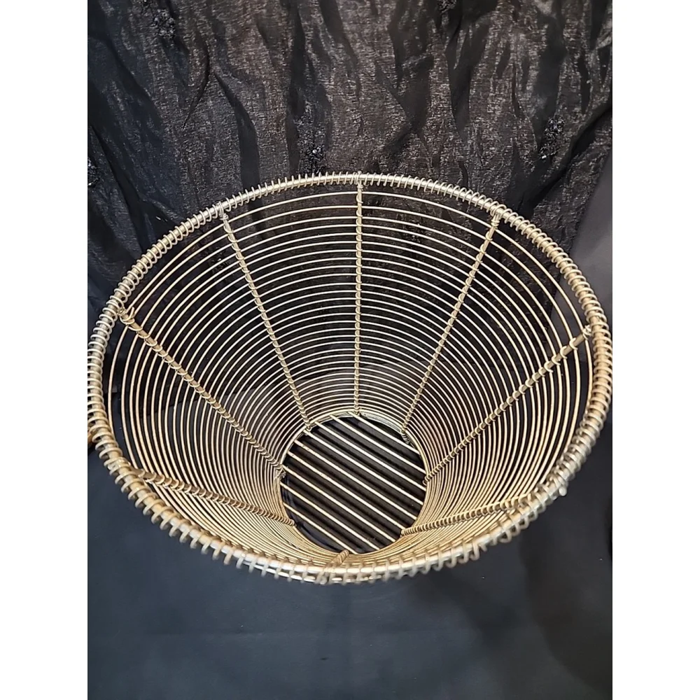 Vintage Wire Waste Basket 11 x 11